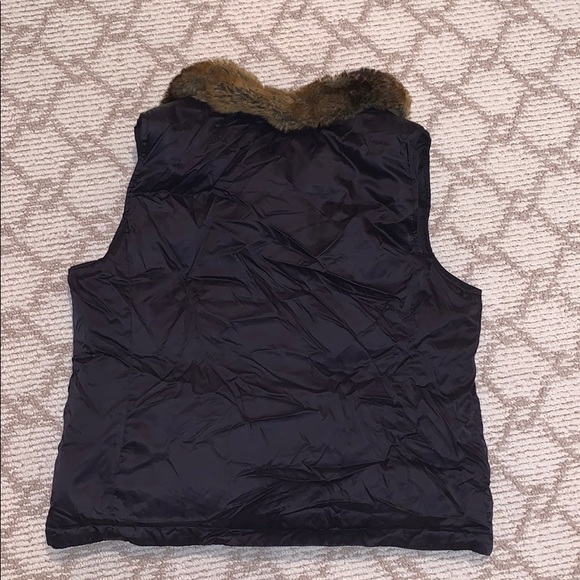 Lands end Black vest with fur - Picture 3 of 4